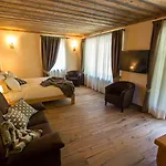 Les Montagnards 3*