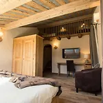 Hotel Les Montagnards 3*