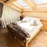 Hotel Les Montagnards
