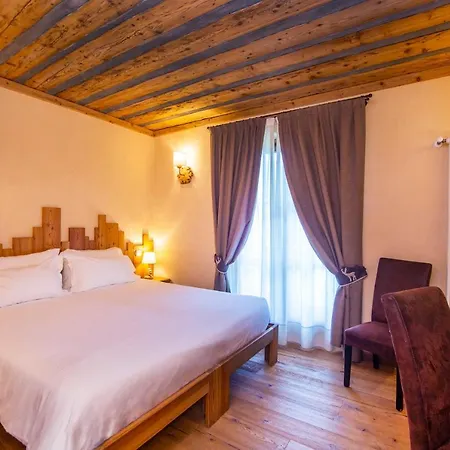 Les Montagnards Hotel 3*