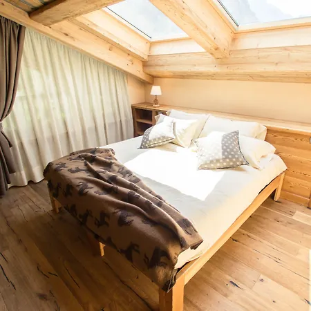 Hotel Les Montagnards