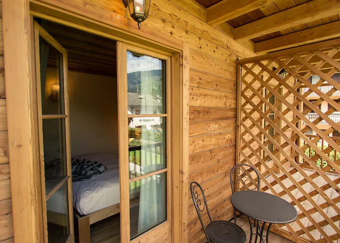 Hotel Les Montagnards