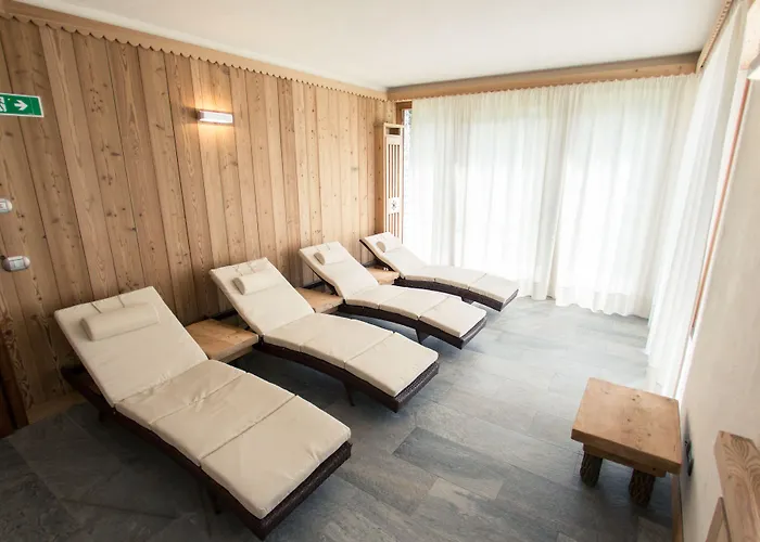 Отель Les Montagnards