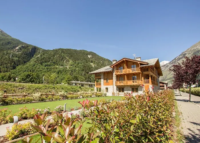 Les Montagnards Hotel 3*